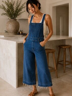 Universal Thread Denim Tie-Back Apron Jumpsuit – fits xsmall (0/2)